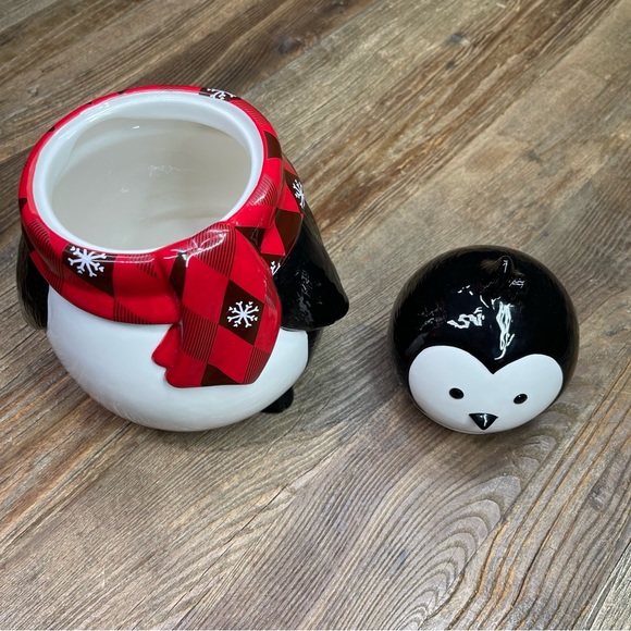 Harry & David VTG Penguin Cookie Jar Plaid Scarf 12" H - Picture 9 of 13